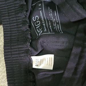 Figs Yola skinny scrub pant